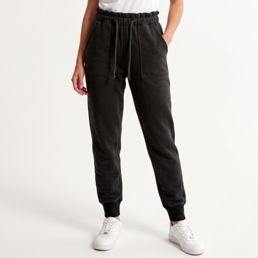 Abercrombie & Fitch Black High Rise Paperbag Waist Joggers Sweatpants Medium